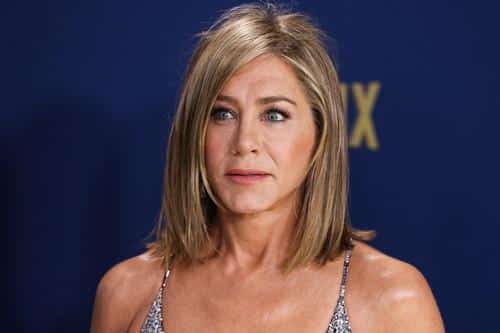Poznata Dženifer Aniston oglasila se povodom godišnjice smrti glumca Metjua Perija: Objavila je fotografiju koja je dirnula fanove do suza.