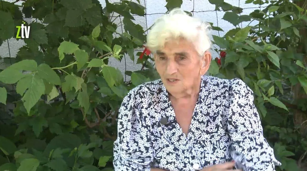 SLAVKI NI DANAS NIJE SVEJEDNO KAD SE SMRKNE NAD ZAJEČAROM: Preživjela udar groma! Upravo je probudila muža kada je deo krova pao na krevet! Ovako je spasila dijete (video)