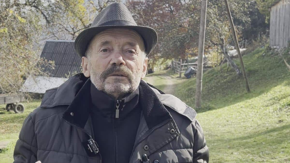 SAMO ČEKAM DA KAŽE ZAŠTO MI JE UBIO BRATA I SESTRU Oglasio se Velibor posle hapšenja Balijagića Porodicu nam zavio u crno, ovo ognjište se gasi