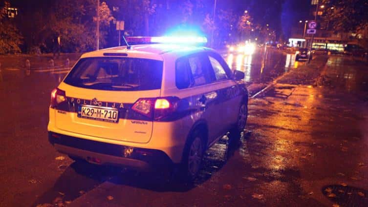 MUŠKARAC ISKASAPIO ROĐAKA SEKIROM: Podignuta optužnica, oštećeni završio u bolnici