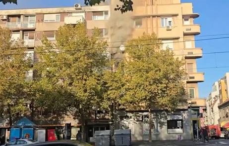 BeogradBeograd"RADILA JE DVA POSLA DA ODŠKOLUJE SINA" Potresna sudbina žene koja je stradala u požaru u centru Beograda: Očevici naveli šta je potencijalni uzrok (VIDEO)ReagujKomentarišiReagujKomentariši
