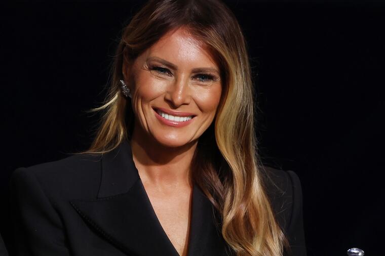 Pop kulturaPop kulturaSad je Prva dama Amerike, a nekada je glumila predsednicu: Isplivao video Melanije Tramp iz 1993. godine, evo o čemu je rečReagujKomentarišiReagujKomentariši