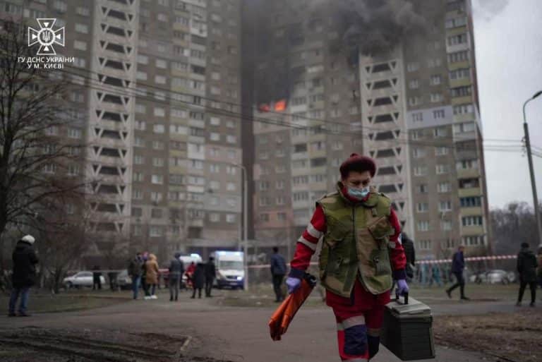 NOVI DETALJI RUSKOG RAKETNOG NAPADA NA UKRAJINU! Ranjen veliki broj ljudi, Putin se obrušio dronovima na sela i gradove, hitno se oglasio Zelenski! (FOTO/VIDEO)