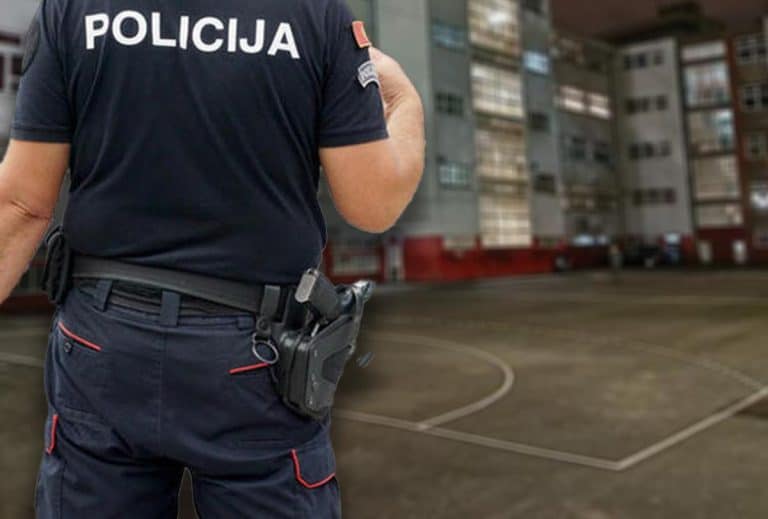 RUS (48) UHAPŠEN U CRNOJ GORI ZBOG DEČJE PORNOGRAFIJE! Policija mu upala u stan, evo šta su sve našli!