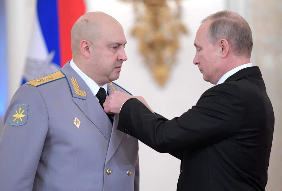 PlanetaPlanetaSUROVIKINOVA LINIJA KLJUČ RUSKIH USPEHA U UKRAJINI! Bivši ukrajinski predsednik: Oni su se ukopali, a mi smo samo napredovali!6 · Reaguj 26 · Reaguj 2
