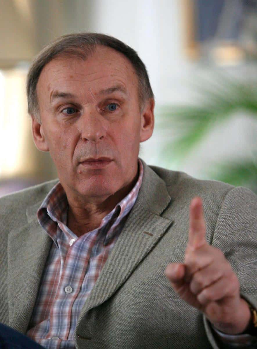 OPERISAN DRAGAN DŽAJIĆ: Predsednik FSS se oporavlja posle hirurškog zahvata