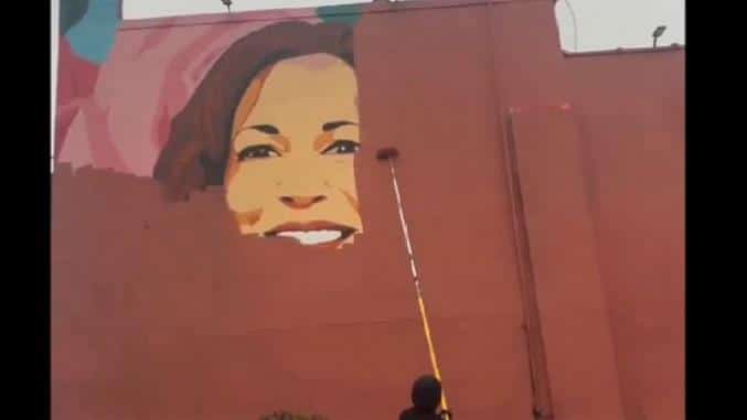 PolitikaPolitikaTRAMPE, OPROSTI NAM NAŠU RUŽNU PROŠLOST, EVO PREKREČILI SMO MURAL KAMALE HARIS! Priština briše tragove podrške gubitnici američkih izbora2 · ReagujKomentariši2 · ReagujKomentariši