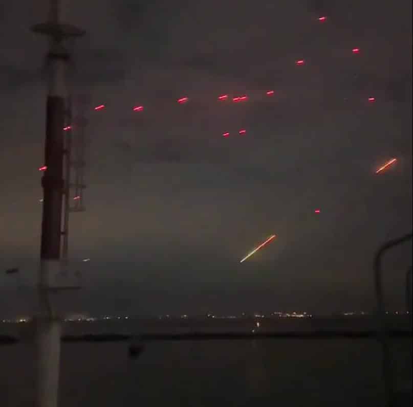 ODESA NOĆIMA NA UDARU RUSA: Dronovi “Geran” nadiru u rojevima, ukrajinska PVO obara svaki drugi! (VIDEO)