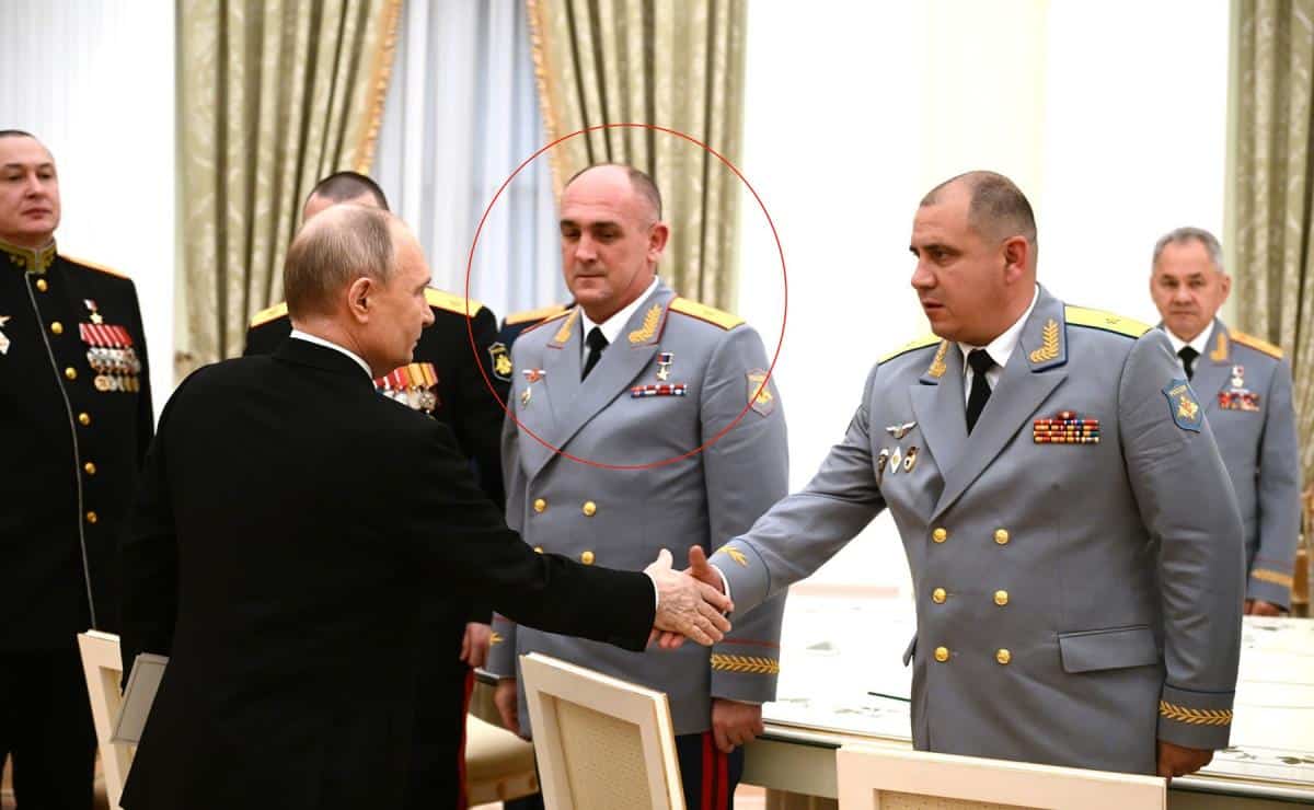 PlanetaPlanetaPOGINUO OZLOGLAŠENI RUSKI GENERAL: Optužen da je organizovao logor za mučenje i iznuđivao novac2 · Reaguj 22 · Reaguj 2