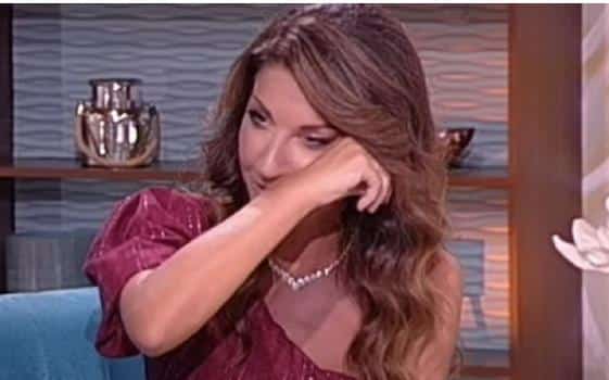StarsStarsZBOG NJEGA SE RASPLAKALA USRED EMISIJE! Sanja Marinković je o ovoj osobi uvek govorila sve najlepše, velika tragedija koju je preživela joj je promenila sve!ReagujKomentarišiReagujKomentariši
