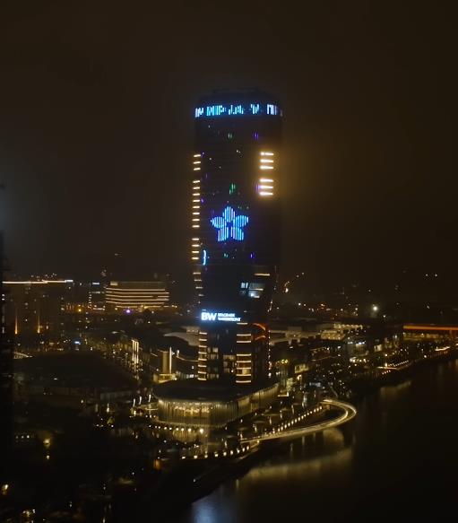 DAN PRIMIRJA OBELEŽEN NA KULI BEOGRAD: Najviša zgrada u Srbiji i regionu zasijala u čast srpskih junaka iz Prvog svetskog rata (VIDEO)