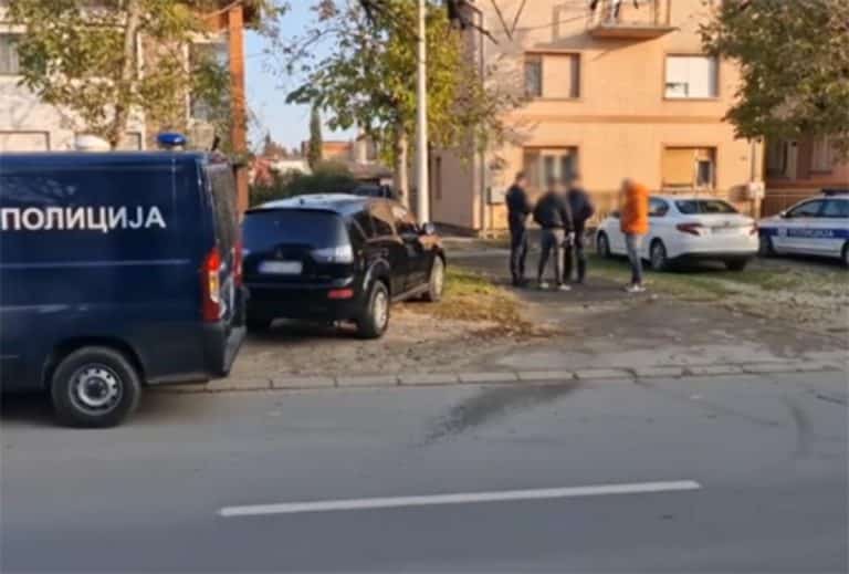 OSUMNJIČENOM DA JE MAJCI ODRUBIO GLAVU ODREĐEN PRITVOR DO 30 DANA! Igor iz Novog Sada ostaje iza rešetaka, Viši sud u Novom Sadu doneo odluku!