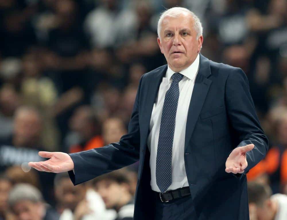 ŠOU NA KONFERENCIJI U BARU: Novinar pitao Žoca zbog čega Zvezda prima po četiri gola u Ligi šampiona! Trener Partizana u neverici!