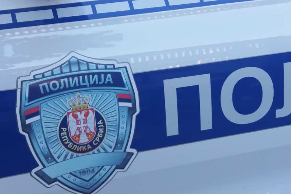 HronikaHronikaTELO MUŠKARCA NAĐENO PORED PUTA KOD TUTINA: Policija odmah stigla na lice mesta, otkriveno kako je umroReagujKomentarišiReagujKomentariši