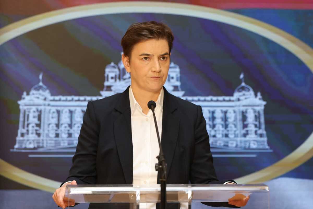 DVADESET LJUDI MALTRETIRA CEO GRAD, TO NEMA VEZE SA DEMOKRATIJOM! Ana Brnabić o protestima pristalica opozicije, odgovorila i Miroslavu Aleksiću