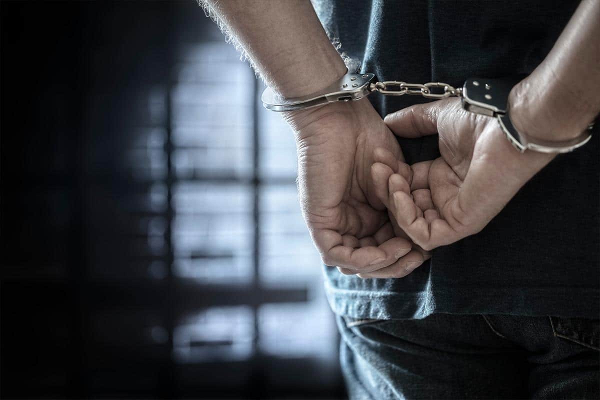 HronikaHronikaUHAPŠEN MANIJAK (36) U KRALJEVU: Napao tinejdžerku (16) na ulici, dodirivao je i vređao!ReagujKomentarišiReagujKomentariši