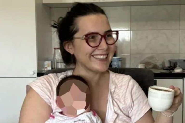Bosna i HercegovinaBosna i HercegovinaNESTALA ANĐELA MAKSIMOVIĆ (28): Ostavila dete kod bake i deke – od tada joj se gubi svaki trag (FOTO)ReagujKomentarišiReagujKomentariši