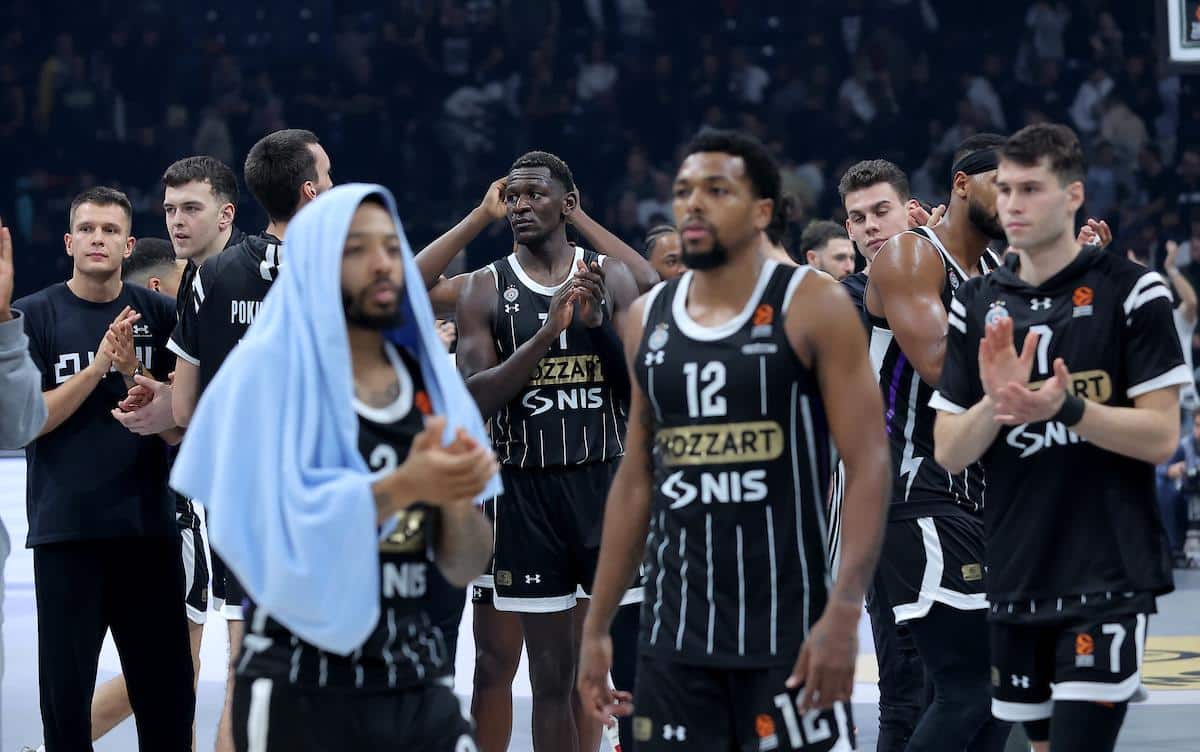 NAVIJAČI PARTIZANA IZVIŽDALI SVOG IGRAČA: Grobari izgubili stpljenje – evo kome su skandirali ime!