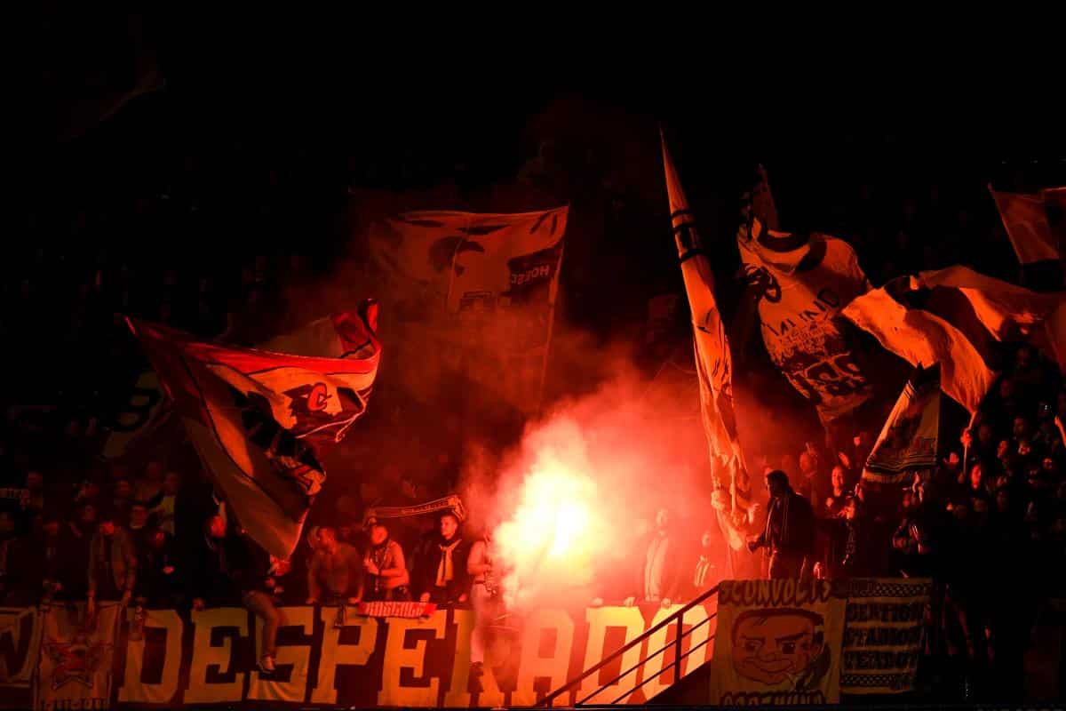 NOVI SRAMAN TEKST NEMACA! Došli na Balkan da nas sumanuto vređaju: Stadion nazvali đubrištem, šupom, rupom i straćarom!