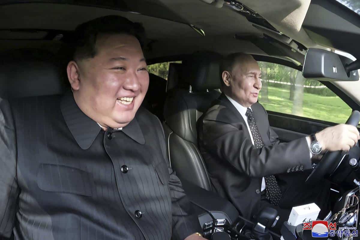 SVE JAČI SAVEZ PUTINA I KIMA: Oružje Severne Koreje pristiže u Rusiju u velikim količinama