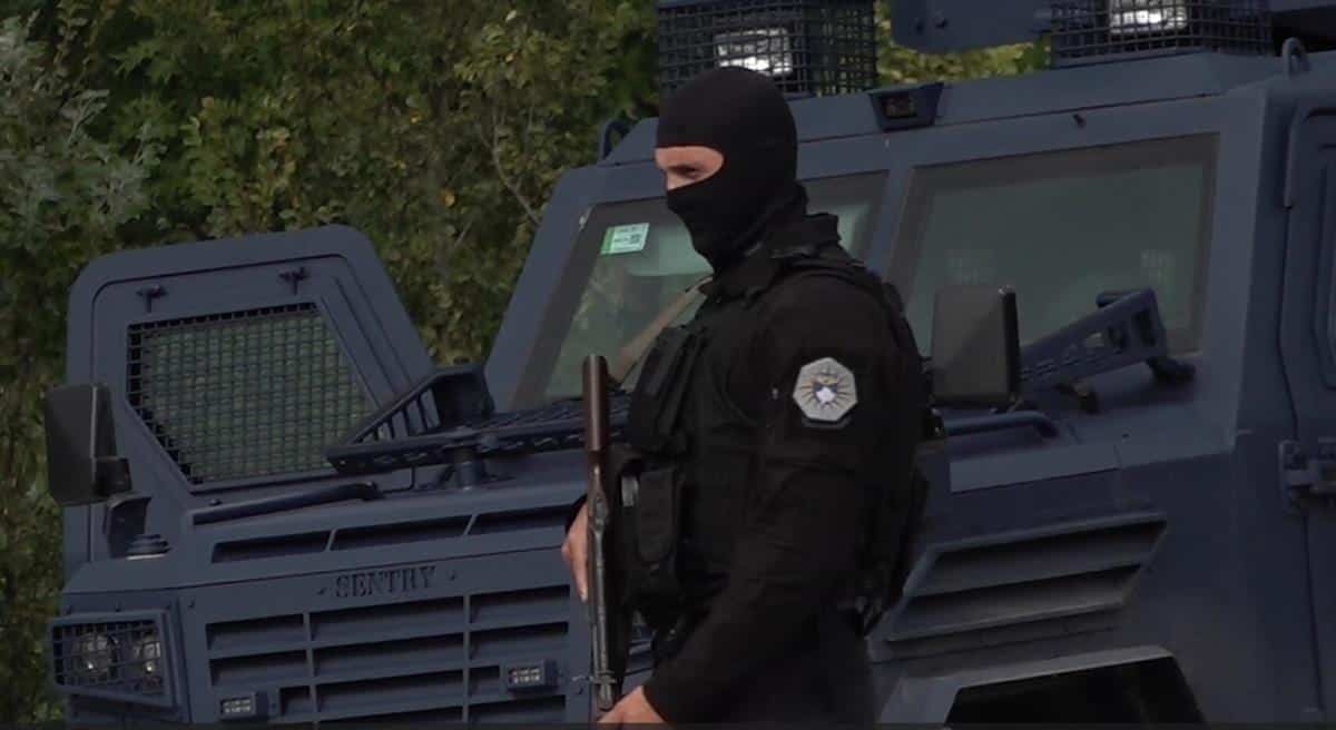 KURTIJEVI SPECIJALCI UPADAJU U SRPSKE KUĆE, IMA PRIVEDENIH? Terorišu stanovništvo Zubinog Potoka posle eksplozije, blokirali čitava sela – LJUDI UZNEMIRENI