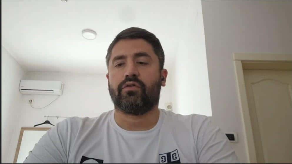 StarsStars"NE MOGU DA MERIM RAZOČARANJA…" Prva ispovest Rađena nakon razvoda od Milice: Progovorio o njenom neverstvu, evo u kakvim su odnosima: Pokušao da spase brak!1 · Reaguj 11 · Reaguj 1