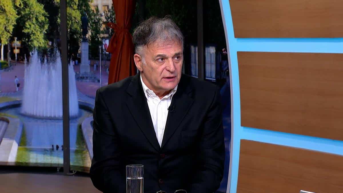 StarsStars"SPREMAN SAM DA SE ZAMONAŠIM, DOBIO SAM I MONAŠKU ODORU!" Šokantna odluka Branislava Lečića: Dobio sam odobrenje da budem iskušenikReagujKomentarišiReagujKomentariši