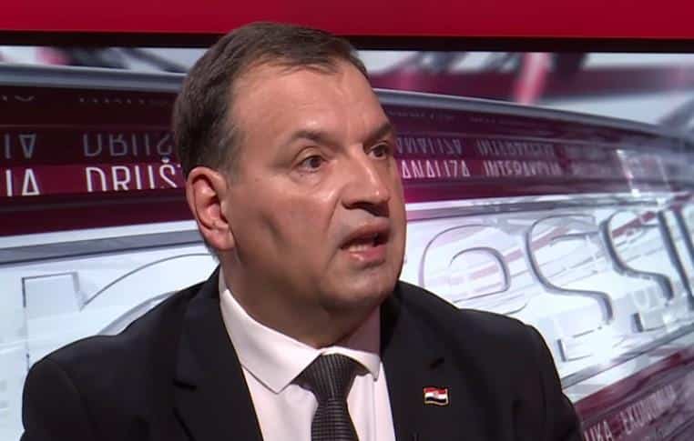 BEROŠ UZIMAO 25.000 EVRA MITA PO BOLNICI?! Isplivali novi detalji nakon hapšenja hrvatskog ministra zdravlja!
