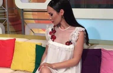 ZA NJU KAŽU DA JE MUDRA CRNOGORKA! Ko je žena gitariste benda NeoneoN?! Imaju sina, a lepa crnka nikoga ne ostavlja ravnodušnim