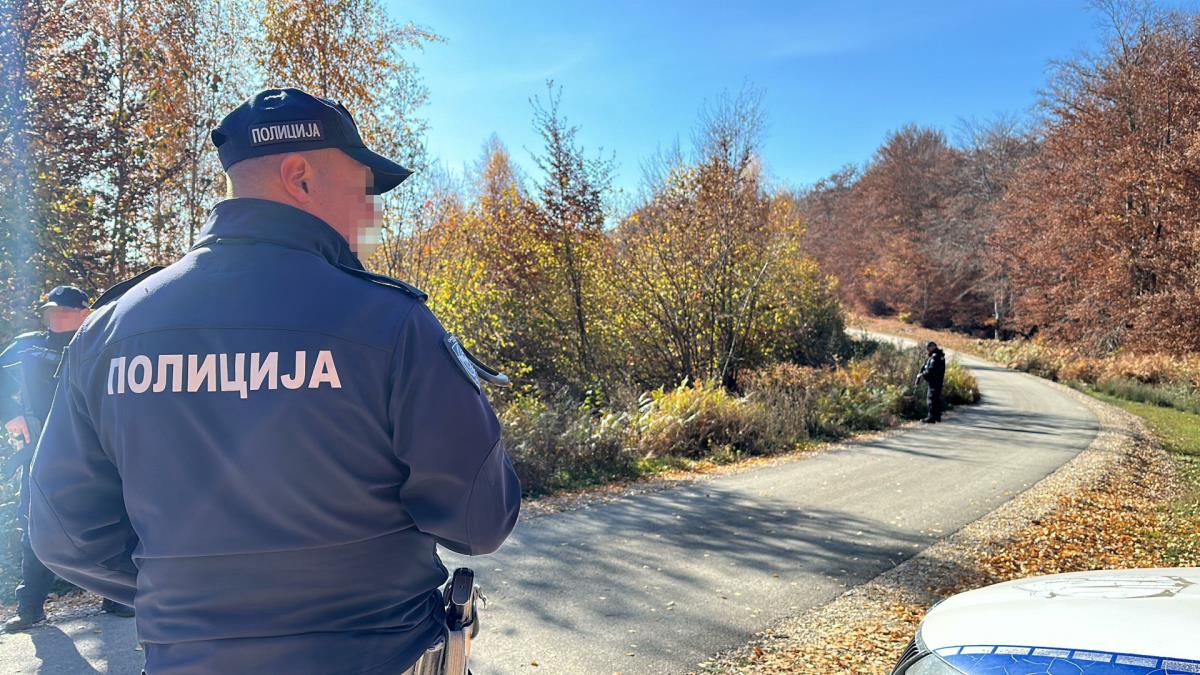 UHAPŠEN MLADI LOVAC IZ VRANJA: Policija mu oduzela pušku, evo šta mu se stavlja na teret