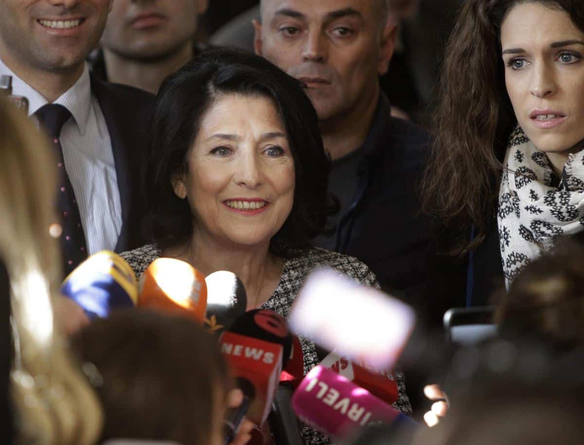 PREDSEDNICA GRUZIJE ODBIJA DA USTUPI VLAST: Ostaje i po isteku mandata u decembru