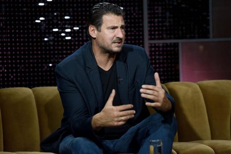 VANJA GRBIĆ PROSLAVIO 54. ROĐENDAN, A NJEGOVA ŽENA KAO DEVOJČICA: Evo koliko je Sara mlađa  od njega i kako odbojkaš govori o njoj