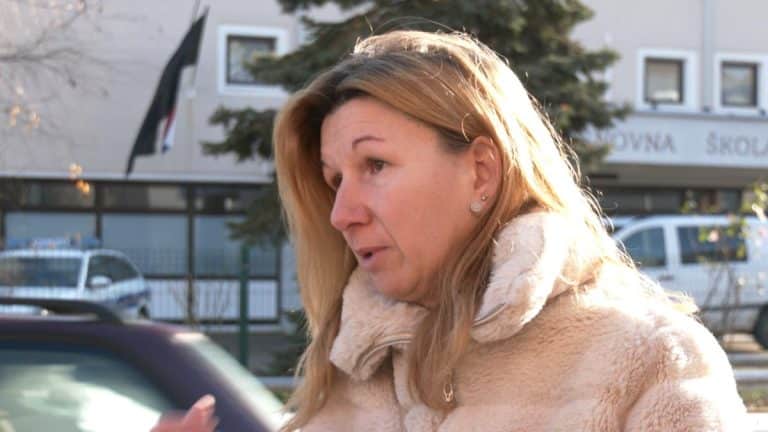 “SVI SU PLAKALI, MOJE DETE JE VIDELO DEČAKA OBLIVENOG KRVLJU” Majka učenika zagrebačke škole u kojoj se odvio jezivi napad: Došla sam da pronađem svoje dete