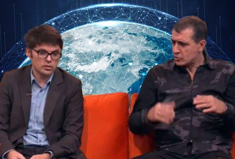 “ZEMLJA JE RAVNA PLOČA”! Fizičar u čudu slušao šta Marko Bulat priča! Izbio haos u emisiji: Vi kažete da lažem?! To je malo bezobrazno…
