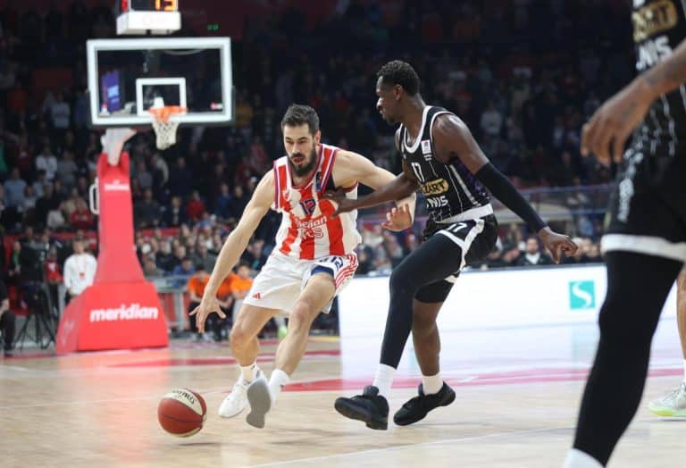 CRVENA ZVEZDA POSLE DRAME DOBILA PARTIZAN: Neverovatna završnica večitog derbija u ABA ligi