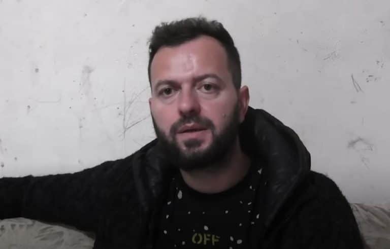 MAJKA NAPUSTILA ČETVORO MALE DECE I MUŽA POSLE 7 GODINA BRAKA: Potresna priča o porodici iz Sjenice, otac se sada suočava sa teškim izazovima (VIDEO)