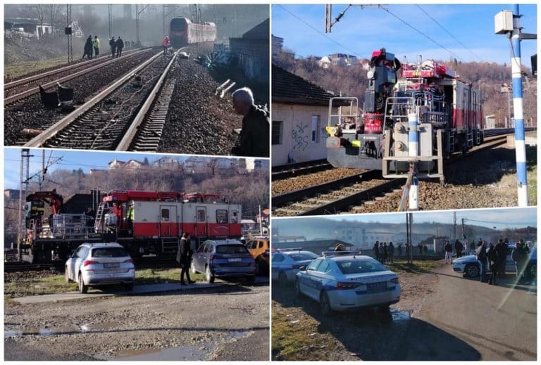 UZNEMIRUJUĆ SNIMAK NESREĆE U RAKOVICI: Provlačio se pored spuštene rampe, voz ga vukao nekoliko metara! Otac poginuo, ćerku (4) spasao očevidac! (Video)