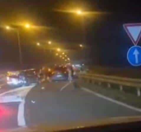 SAOBRAĆAJNA NESREĆA KOD NOVE PAZOVE Stvaraju se zastoji u saobraćaju (VIDEO)