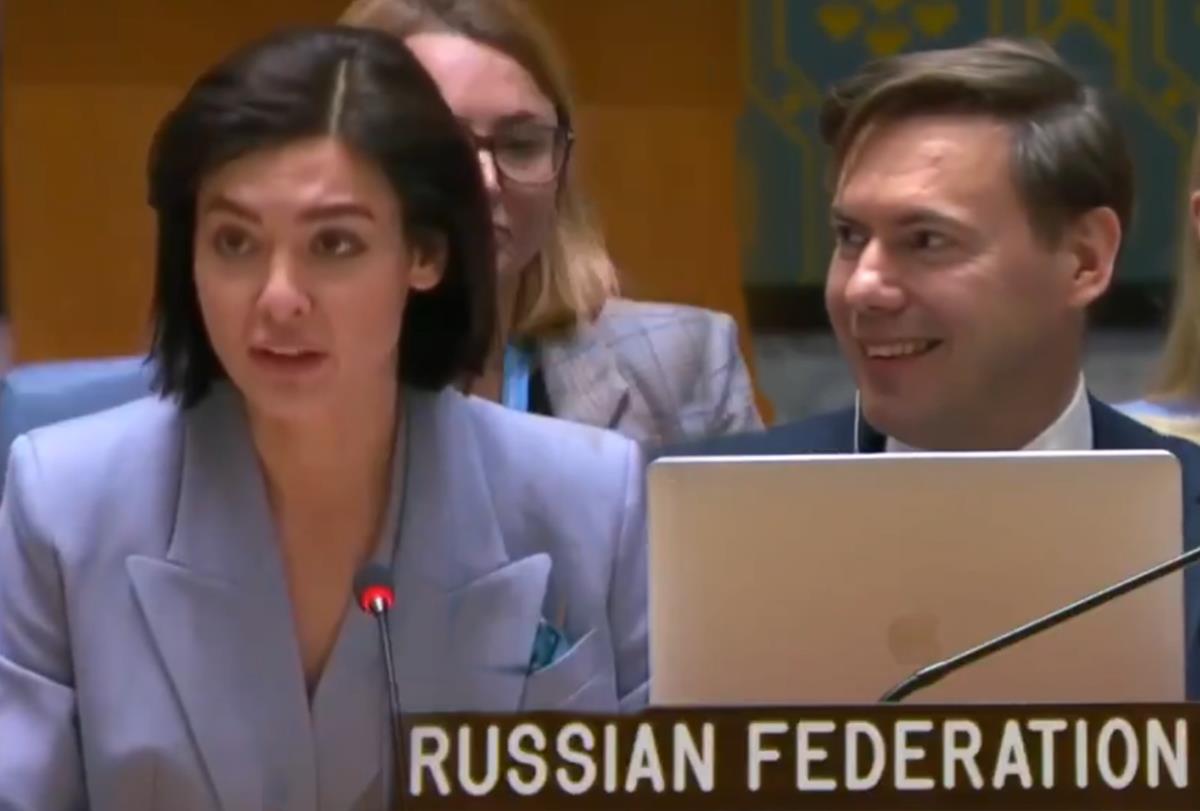 SKANDAL U SAVETU BEZBEDNOSTI, UKRAJINKA PRIČA, RUS SE KIDA OD SMEHA: Tema govora savetnice Zelenskog u UN jeziva – ubistvo dece u raketnom napadu (VIDEO)