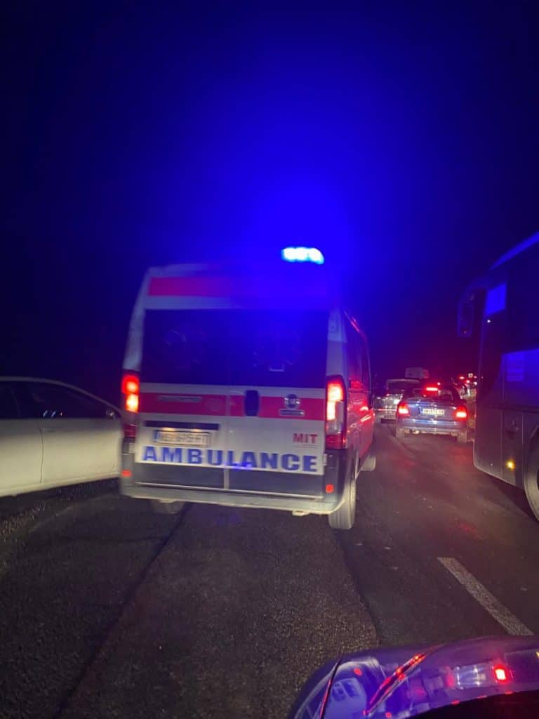 TOTALNI ZASTOJ! Na putu ka Iriškom vencu stvorila se kolona od nekoliko stotina metara – Hitna pomoć jedva prošla (FOTO)