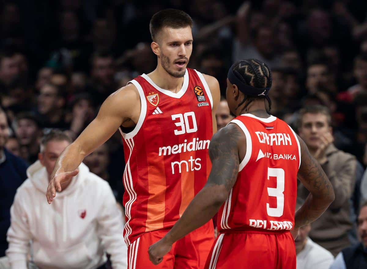 ZVEZDA SE NAMUČILA ALI PROŠLA KROZ SUBOTICU: Crveno-beli posle preokreta savladali odlični Spartak u derbiju kola!