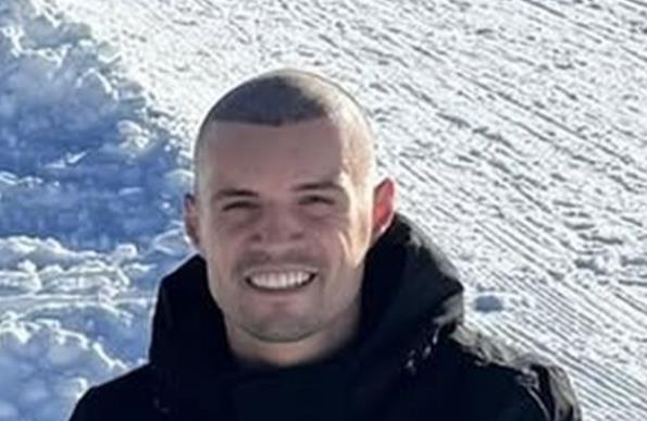 ŠTA SE DESILO GRANITU DŽAKI? U Prištinu je došao sa kosom, a iz nje otišao ĆELAV! Isplivala cela priča