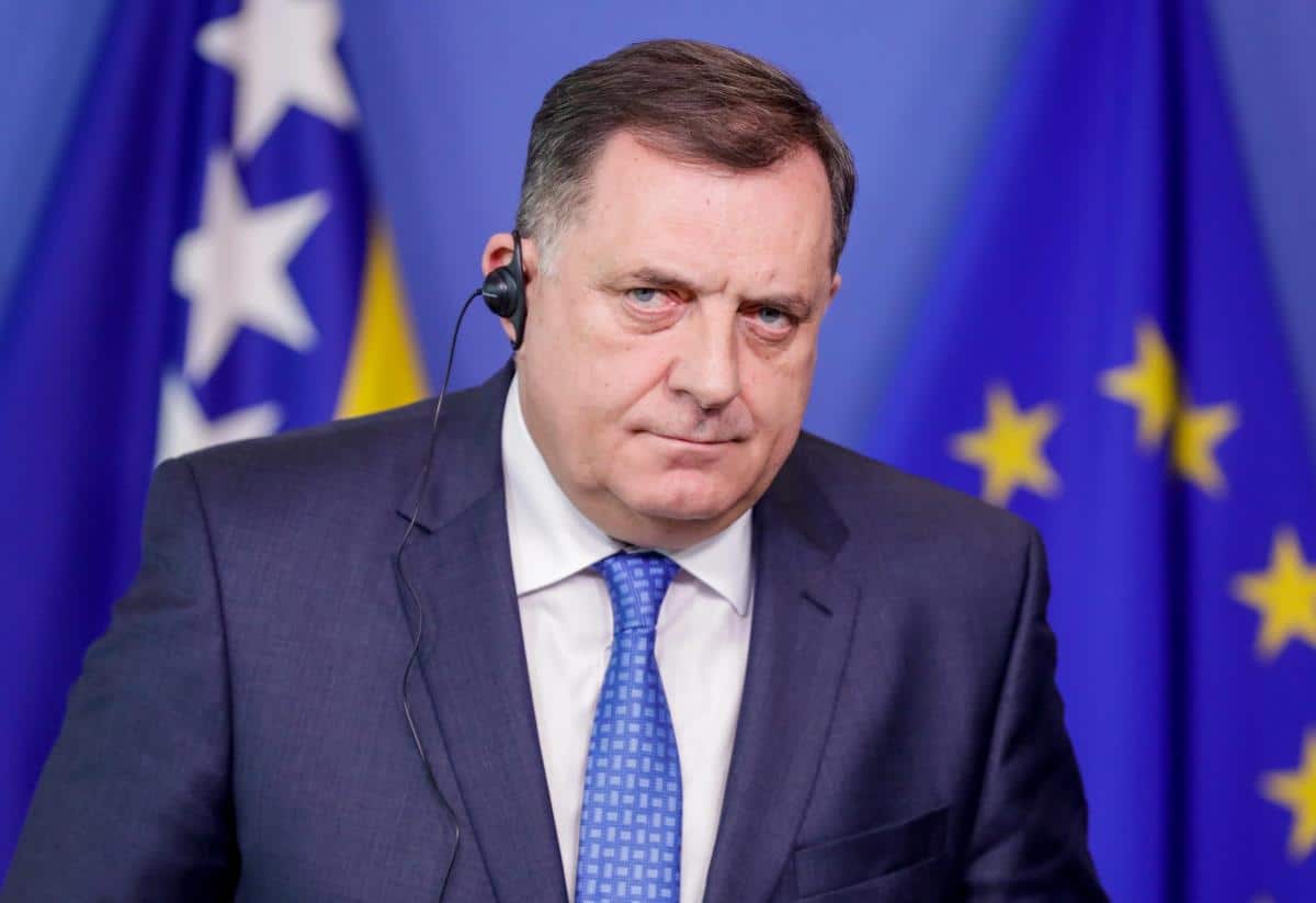 MILORAD DODIK HOSPITALIZOVAN U BOLNICI U BEOGRADU: Uskoro sledi operacija, oglasili se iz njegovog kabineta
