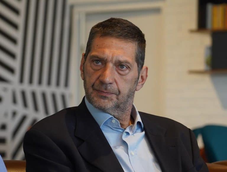 BIO JE NAJBOLJI BEOGRADSKI FRAJER 80-IH I STRELAC NAJČUVENIJEG GOLA: Pre 12 godina ostao je udovac! Veru u život mu je vratila prijateljica pokojne supruge