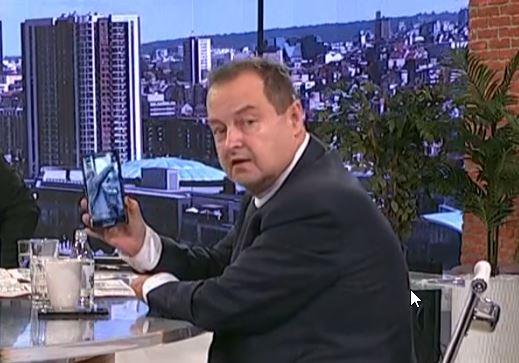 “DIJANA, TELEFON MI DAJTE” Dačić pustio snimak i viknuo: E, to nikad neće biti! Taj ko digne ruku na policiju, ide u zatvor, pa makar bio i moj rođeni brat