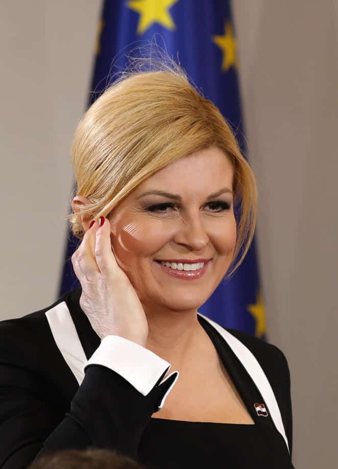 KOLINDA SVE DRŽALA U STROGOJ TAJNOSTI, ALI DŽABA: Malo joj falilo da uđe u sam vrh NATO-a, a onda se pojavila žena koja joj je pomrsila konce na putu slave!