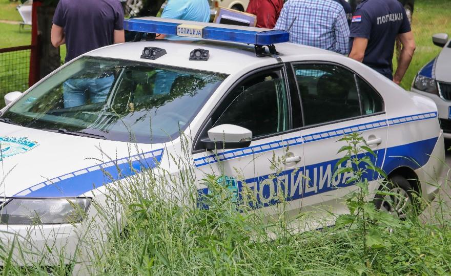 TELO JOJ SE JOŠ DIMILO KAD JE POTPUNO NAGA IZAŠLA PRED JAGODINSKE POLICAJCE: Sa samo 19 živa je zapaljena, izdržala tek toliko da svog ubicu smesti u zatvor