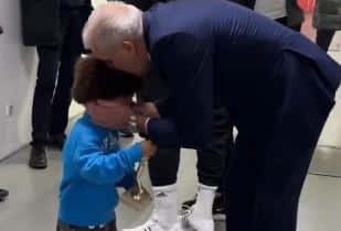 SCENA KOJA TOPI I NAJHLADNIJA SRCA! Pogledajte susret Željka Obradovića i sina Matijasa Lesora! Čista emocija! (VIDEO)