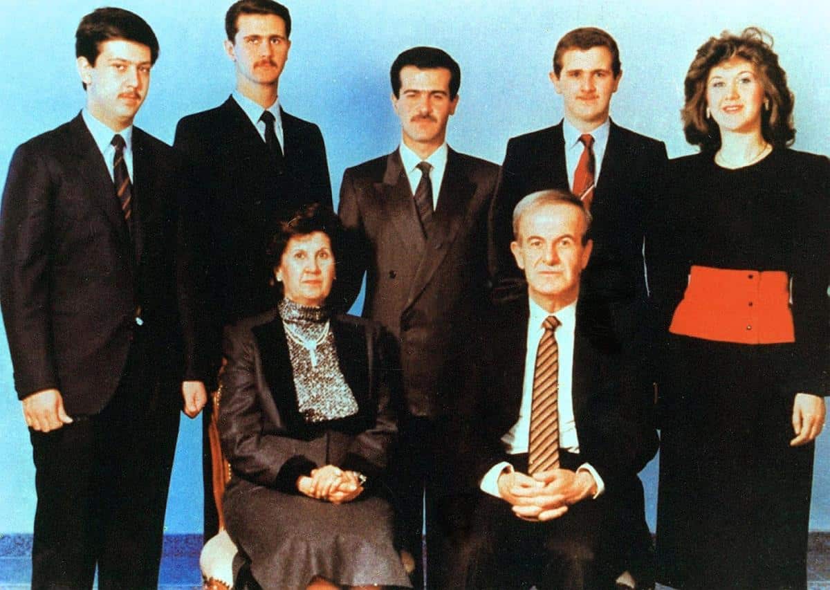 NAJVEĆA MISTERIJA PORODICE ASAD: Jednog člana dinastije su KRILI OD SVIH, razlog je TUŽAN! Naslednik poginuo u besnom “mercedesu”, drugi brat bio OPASNI GENERAL