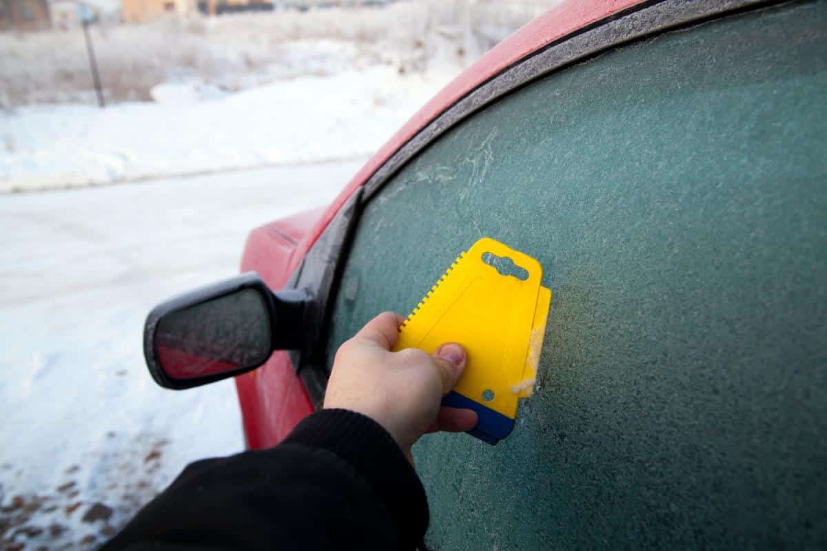 Greške koje pravite kada pokušavate da odledite auto: Stručnjaci upozoravaju šta nikako ne bi trebalo da radite